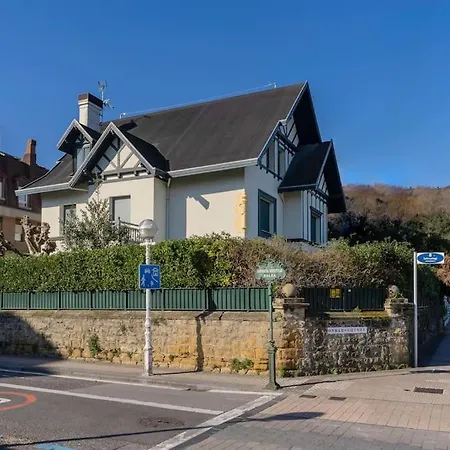 Holiday home Completa 8 En Primera Linea De Playa San Sebastian